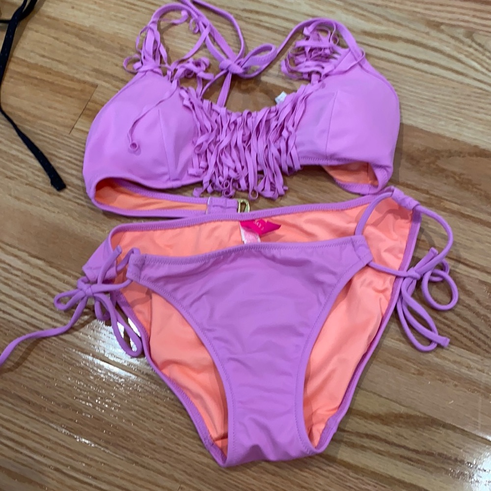 VICTORIA’S SECRET bikini